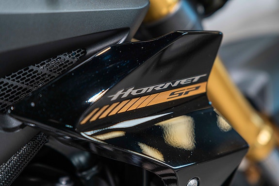 Honda CB1000 Hornet SP - AGM Edition med eksos og skiltbrakett! 15 of 24