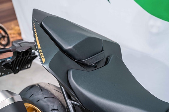 Honda CB1000 Hornet SP - AGM Edition med eksos og skiltbrakett! 10 of 24
