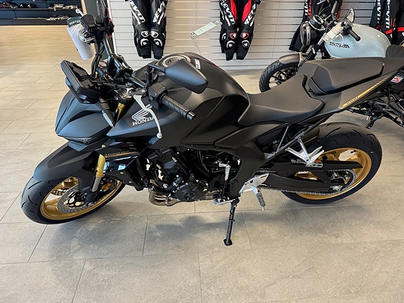 Honda CB1000 Hornet SP - AGM Edition med eksos og skiltbrakett! 22 of 24