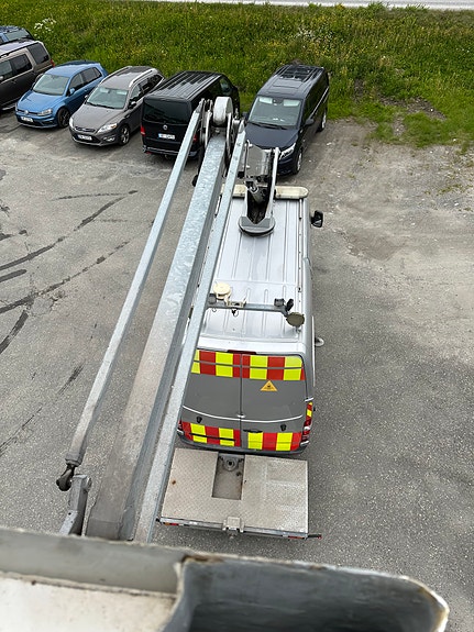 Mercedes-Benz SPRINTER 4X4 PERSONLIFT 7 of 29