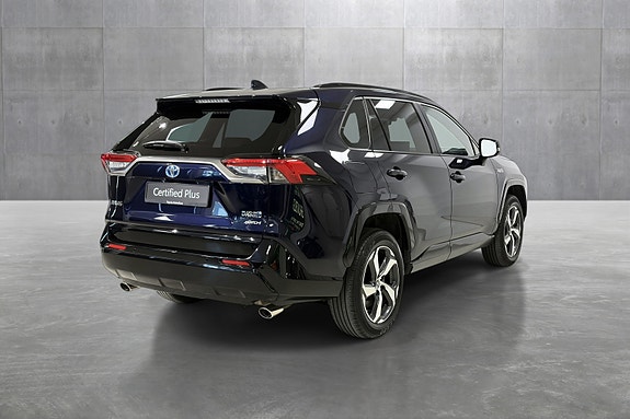 Toyota RAV4 Plug-in Hybrid 5 of 5