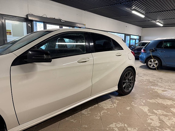 Mercedes-Benz A-Klasse 2 of 5