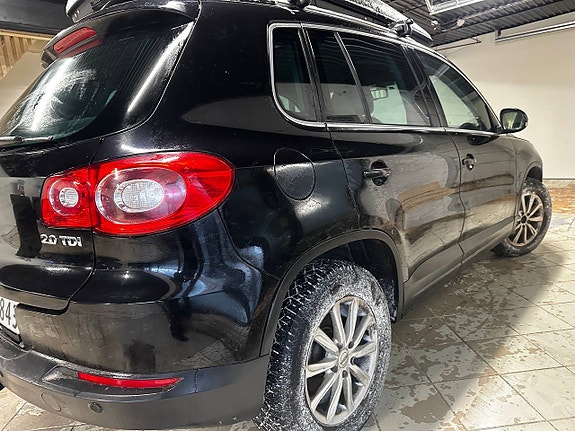 Volkswagen Tiguan 4 of 5