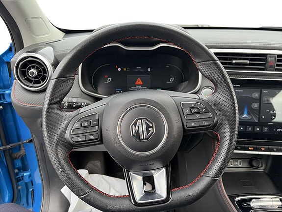 MG ZS EV 11 of 15