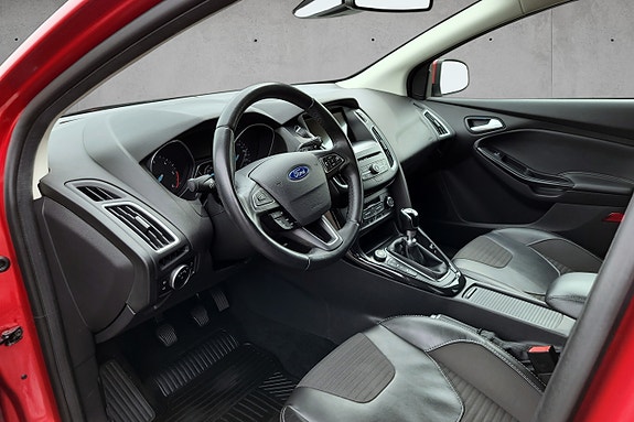 Ford Focus 9 of 19