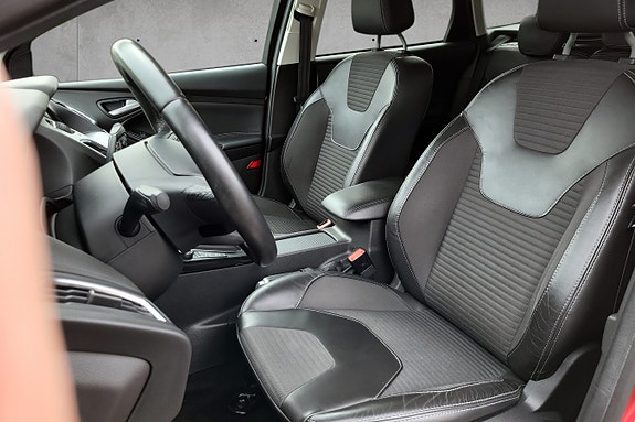 Ford Focus 10 of 19