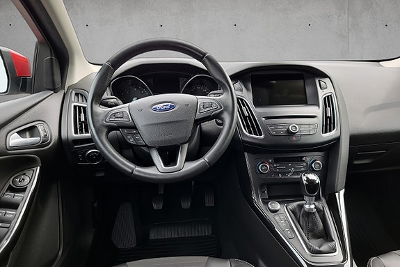 Ford Focus 11 of 19