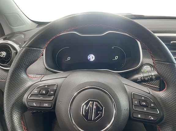 MG ZS EV 7 of 15
