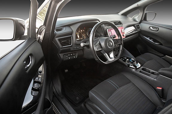 Nissan Leaf 19 of 24
