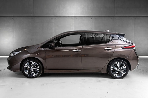 Nissan Leaf 5 of 24