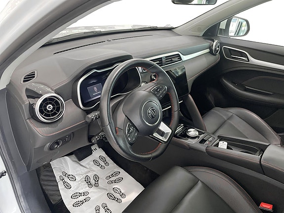 MG ZS EV 6 of 14