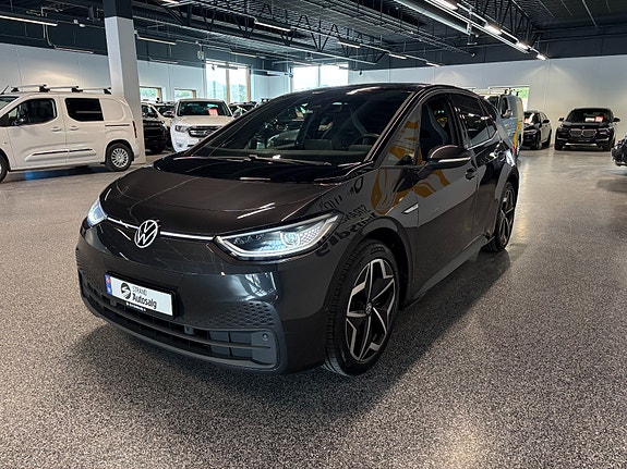 Volkswagen ID.3 3 of 5