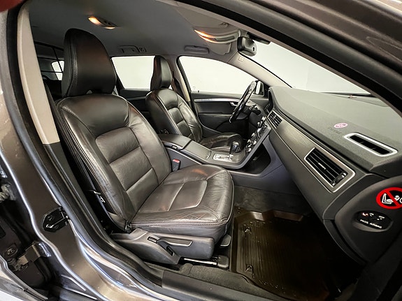 Volvo XC70 20 of 30
