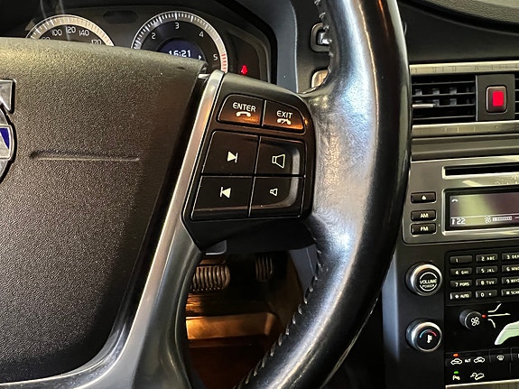Volvo XC70 28 of 30