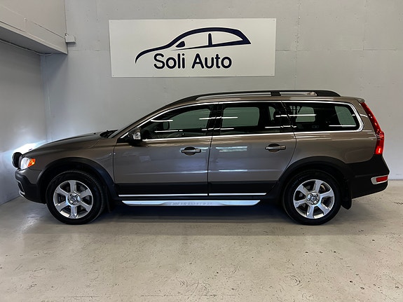 Volvo XC70 10 of 30
