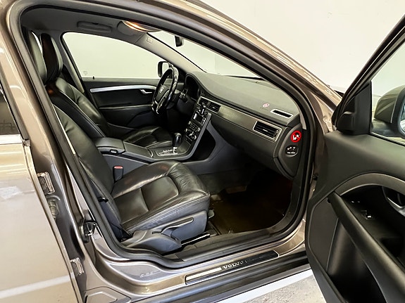 Volvo XC70 19 of 30