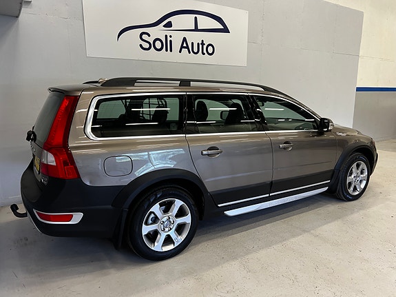 Volvo XC70 6 of 30