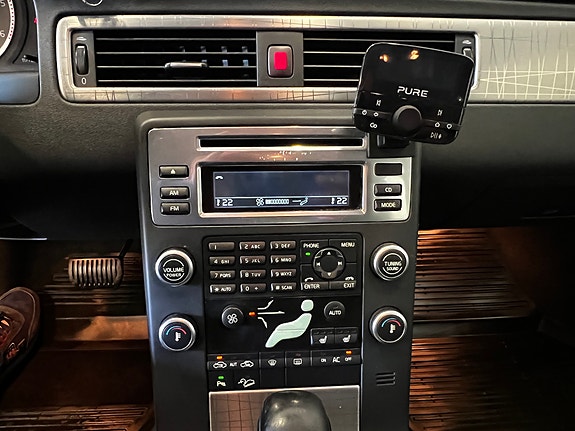 Volvo XC70 30 of 30