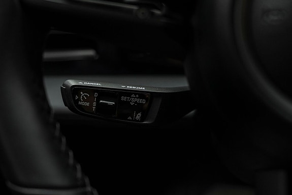 Porsche Taycan 17 of 28