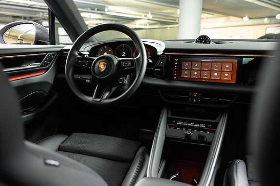 Porsche Macan 25 of 29