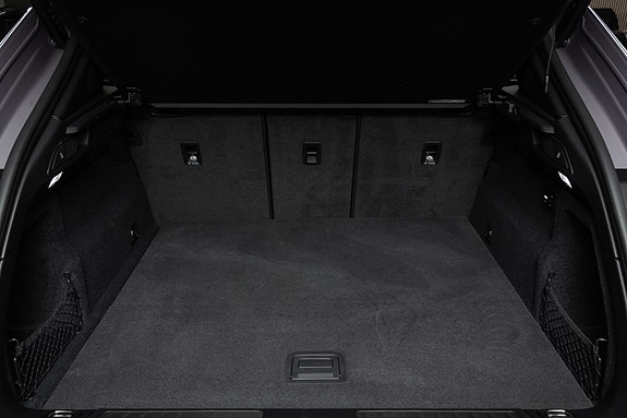 Porsche Macan 26 of 29