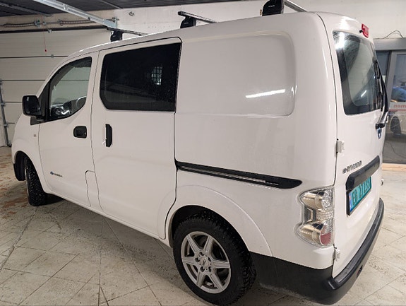 Nissan e-NV200 3 of 5