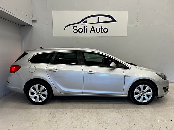 Opel Astra 4 of 5