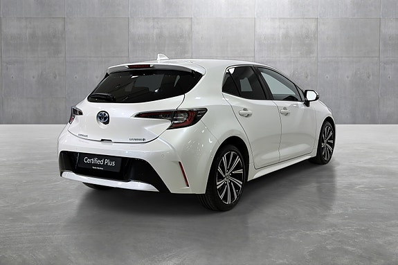 Toyota Corolla 5 of 5