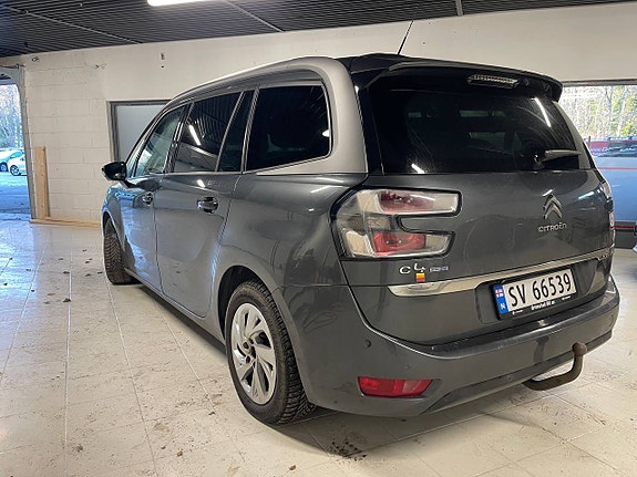 Citroen C4 Picasso 3 of 5