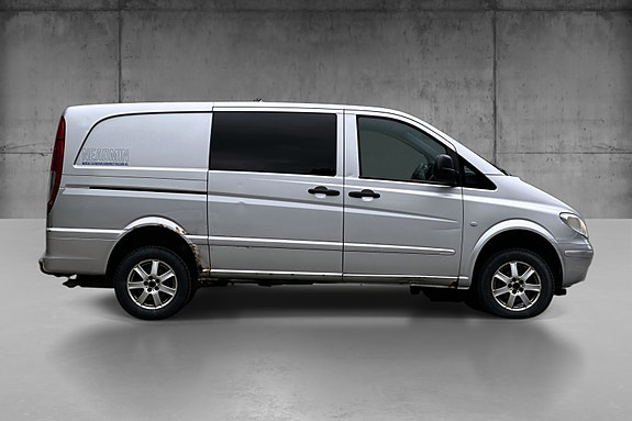 Mercedes-Benz Vito 3 of 5