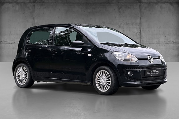 Volkswagen UP! 2 of 5