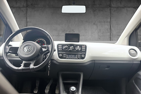 Volkswagen UP! 9 of 10