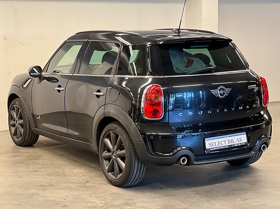 MINI Countryman Cooper 4 of 5