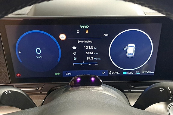 Hyundai Kona 10 of 24