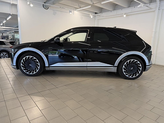 Hyundai Ioniq 5 3 of 26