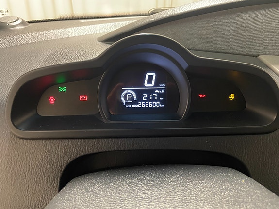 SsangYong Rodius 21 of 30