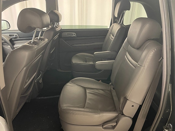 SsangYong Rodius 5 of 30
