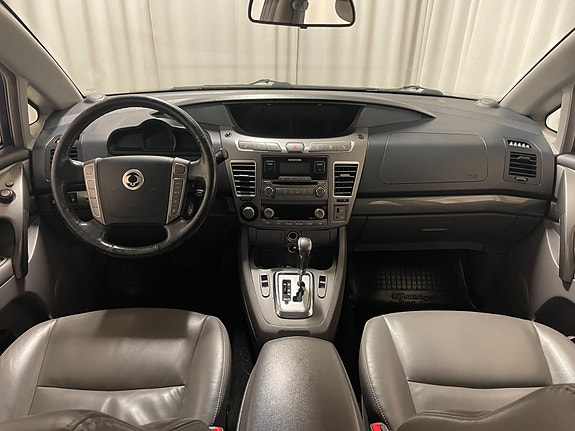 SsangYong Rodius 9 of 30