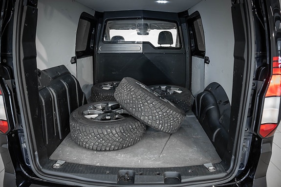 Volkswagen Caddy Maxi 28 of 29