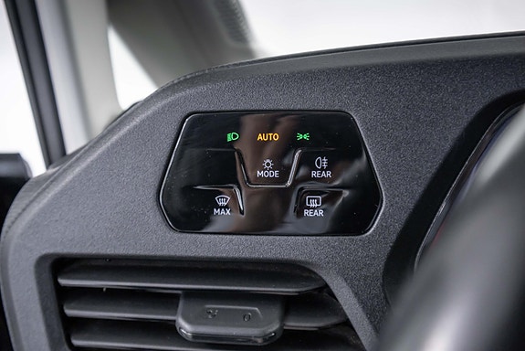 Volkswagen Caddy Maxi 18 of 29