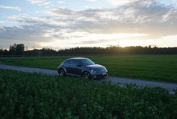 Volkswagen Beetle 2 of 18