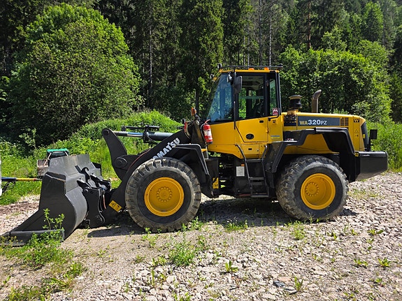 Komatsu WA320PZ - 8405 timer - Bør sees! 2 of 5