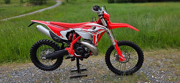 Beta RR 300 X-Pro Enduro 2 of 5