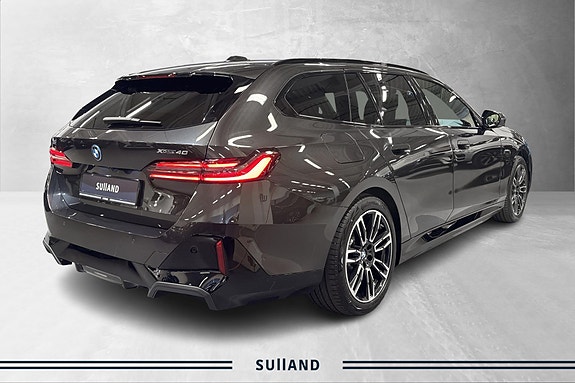 BMW i5 5 of 5