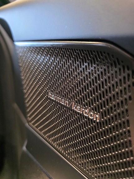 Volvo EX40 19 of 27