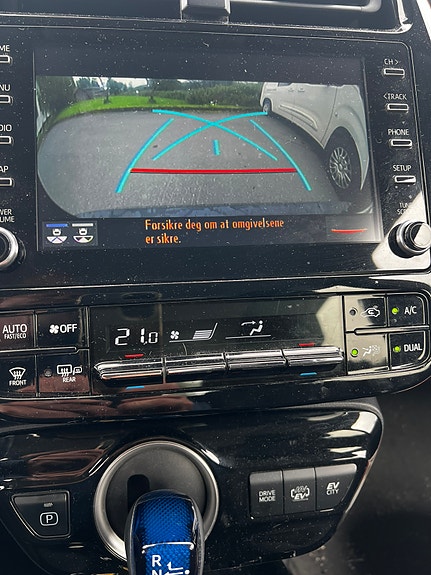 Toyota Prius Plug-in Hybrid 12 of 12