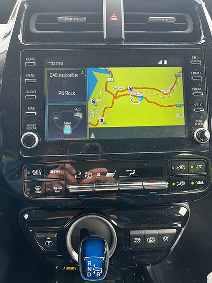 Toyota Prius Plug-in Hybrid 9 of 12