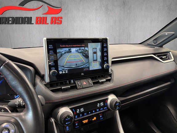 Toyota RAV4 Plug-in Hybrid 14 of 26