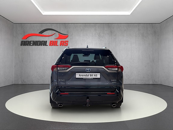 Toyota RAV4 Plug-in Hybrid 6 of 26