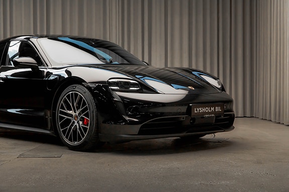Porsche Taycan 2 of 5